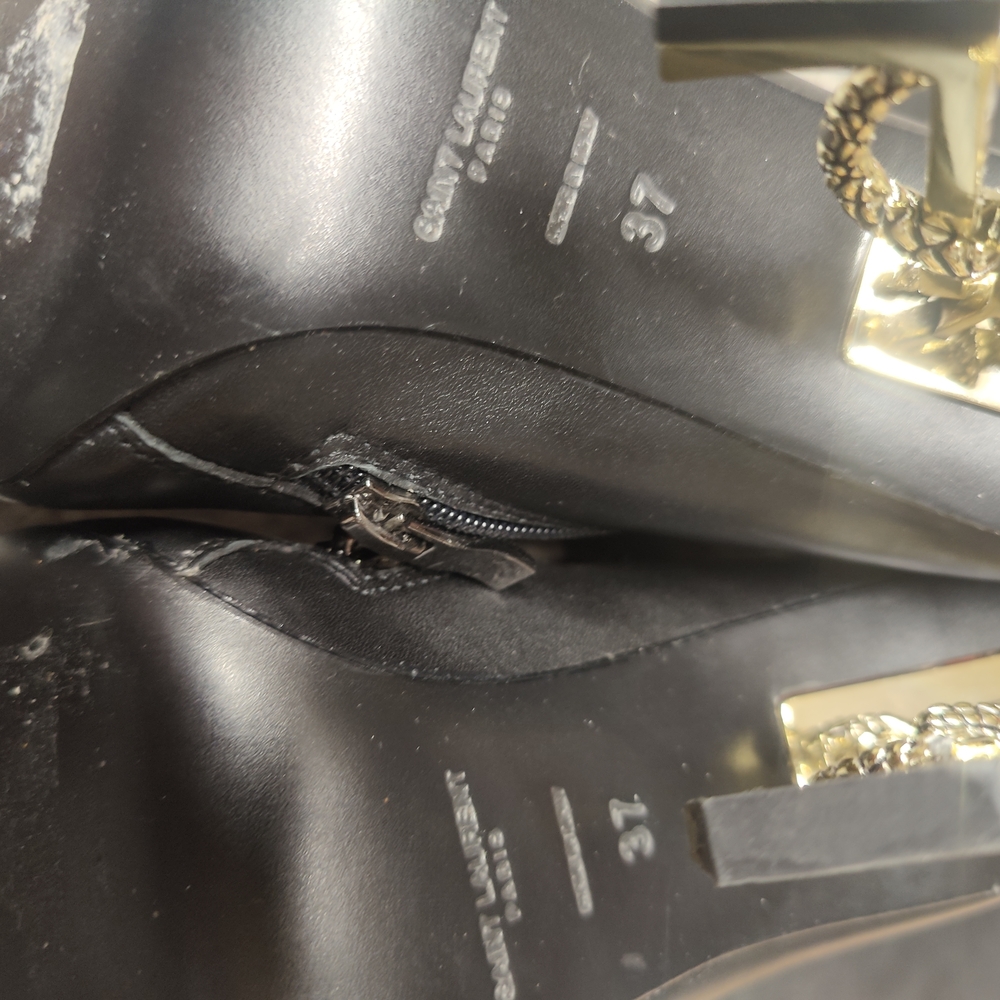 Elegant Black Ankle Boots - Picture 5 of 16